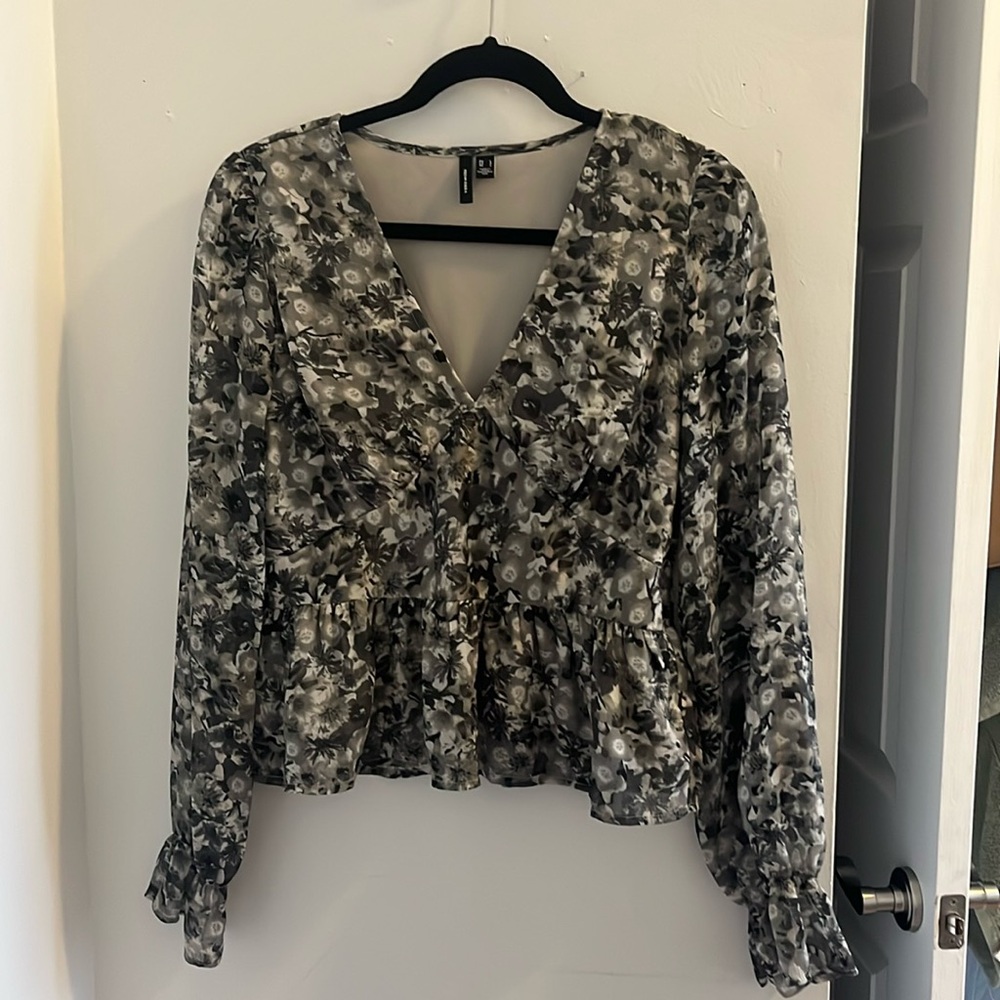 Long sleeve blouse